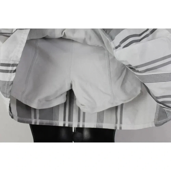 ladies lululemon skort no size believe to be XS - Picture 2 of 8